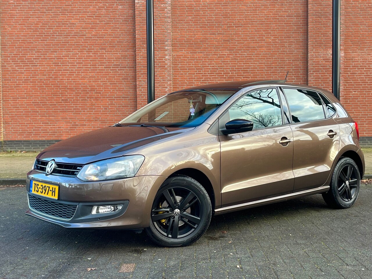 Volkswagen Polo - 1.2 TSI Highline PANO CARPLAY PDC CLIMA STOELVERWARMING BLEUTOOTH CRUISE LEER - AutoWereld.nl