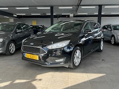 Ford Focus Wagon - 1.5 TDCI Titanium navigatie clima cruise controle lm-velgen elektrische pakket parkeersens