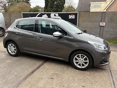 Peugeot 208 - 1.2 PureTech Allure