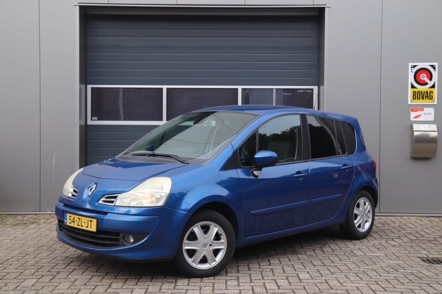 Renault Grand Modus - 1.2 TCE Dynamique 1.2 TCE Dynamique, Trekhaak, Cruise, Airco - AutoWereld.nl