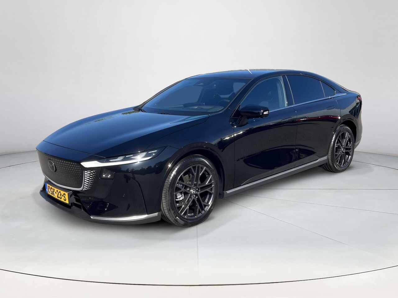Mazda 6e - Takumi 68.8 kWh Black edition | Navigatie | High end Sony audio | - AutoWereld.nl