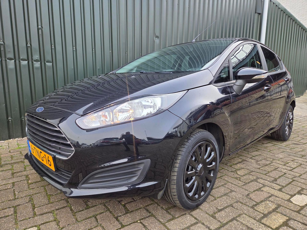 Ford Fiesta - 1.0 Style 59000KM en NW Distributie - AutoWereld.nl