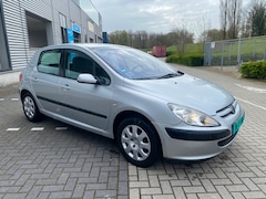 Peugeot 307 - 1.6-16V XT AUTOMAAT ?? 5 deurs topstaat distributie is vervangen ?? apk gekeurd trekhaak,
