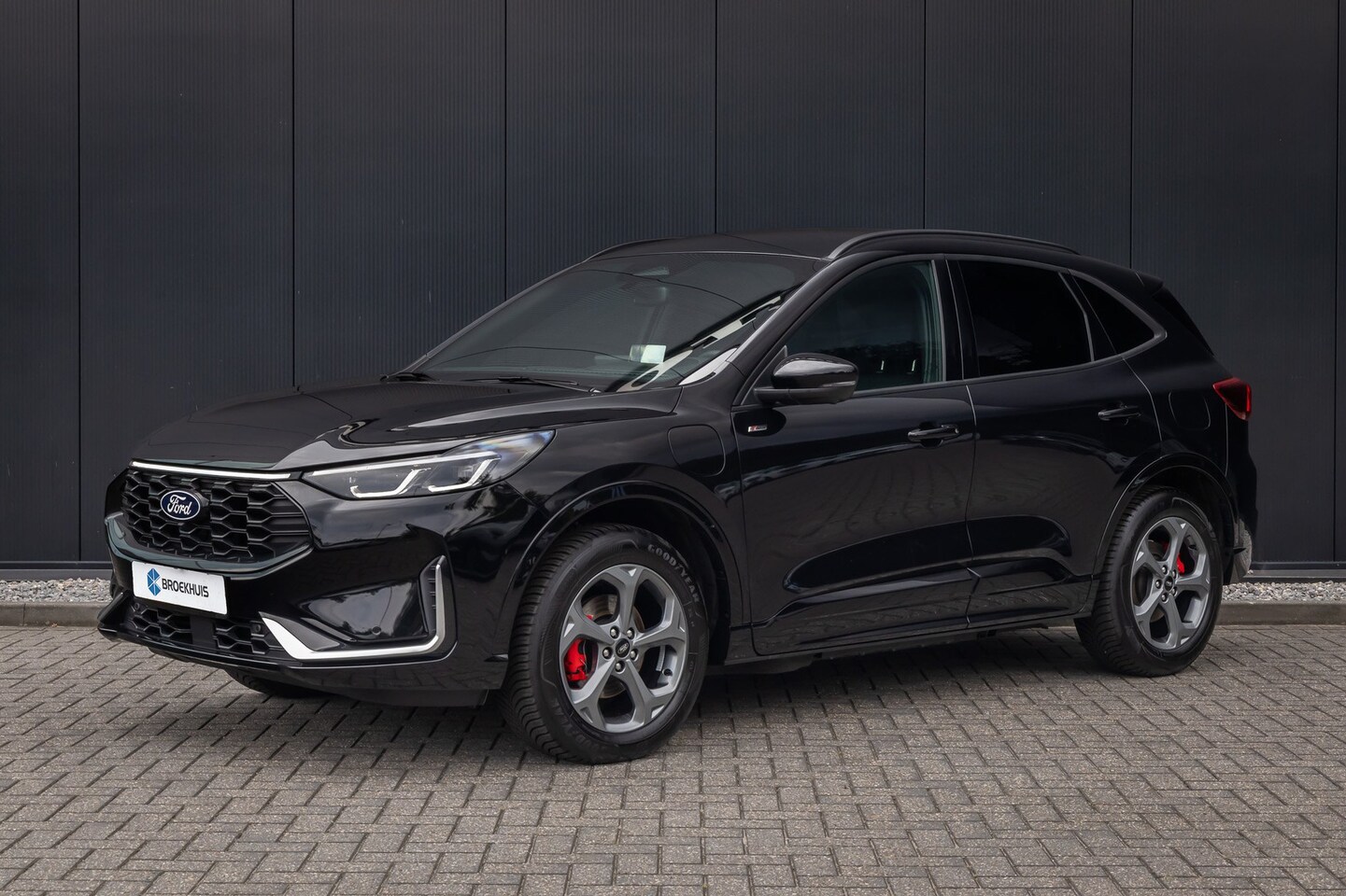 Ford Kuga - 2.5 PHEV ST-Line X | Adaptieve cruise | Matrix LED | B&O Audio | AGR Stoelen incl. memory - AutoWereld.nl