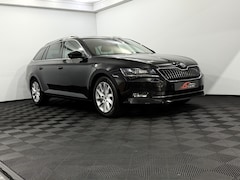Skoda Superb Combi - 1.4 TSI ACT Sportline Business Leder, Parkeersensoren, Navi, Keyless start, Elektrische ac