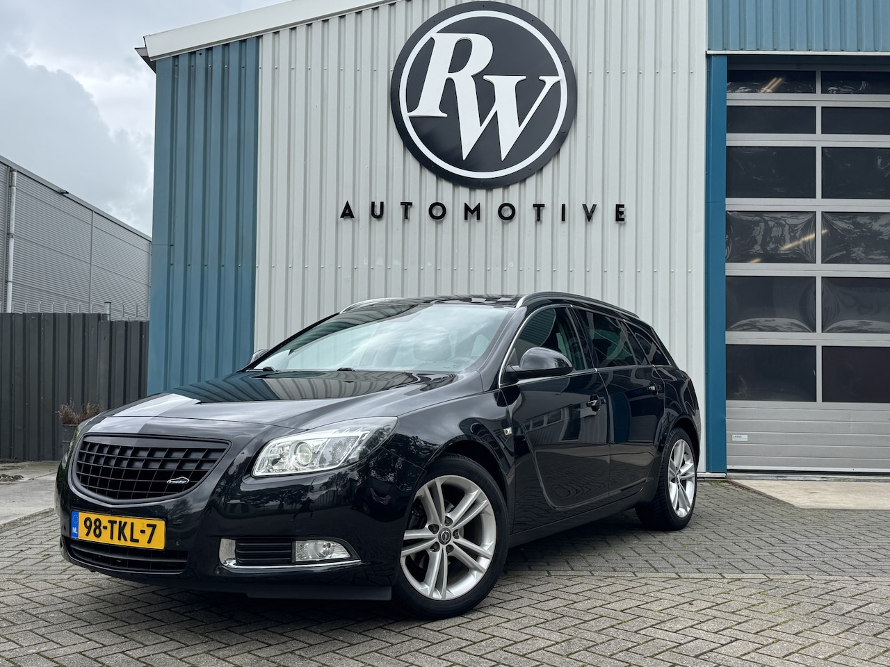 Opel Insignia - 1.6 T Edition Bi-Xenon / Leder / Stl verw / Org NL Auto / APK Maart 27! - AutoWereld.nl