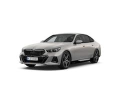 BMW 5-serie - Sedan 530e M Sport Edition | M Sportpakket Pro | Innovation Pack | Travel Pack | Comfort P