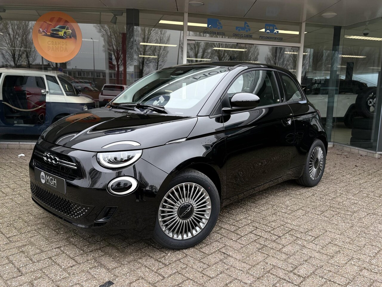 Fiat 500 - 1.0 Torino Launch Edition Climate Control | Apple CarPlay/ Android | Parkeersensoren achte - AutoWereld.nl