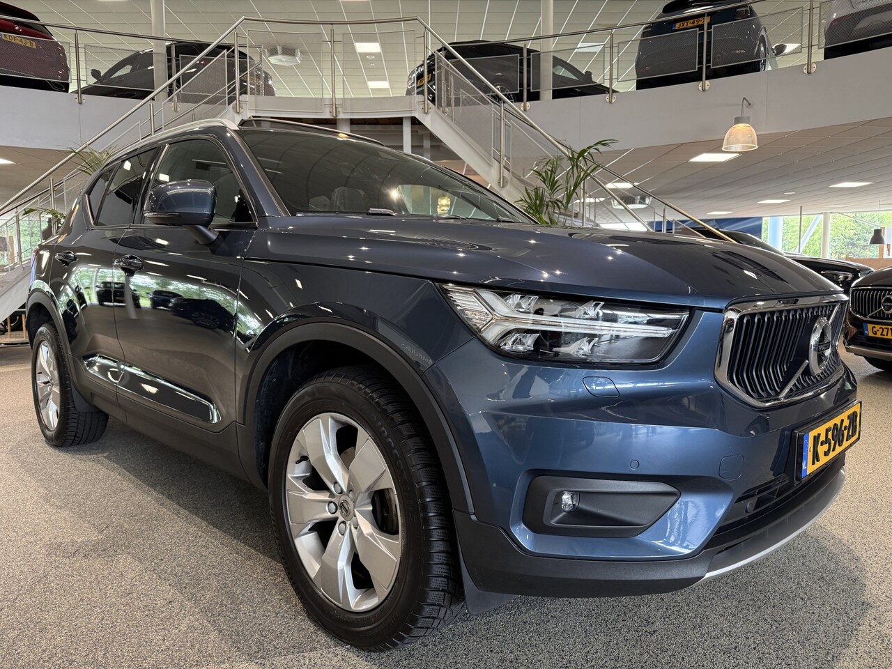 Volvo XC40 - 1.5 T2 Business Pro 1.5 T2 Business Pro, NL auto, Pano, H&K, 360cam, Pilot Assist - AutoWereld.nl