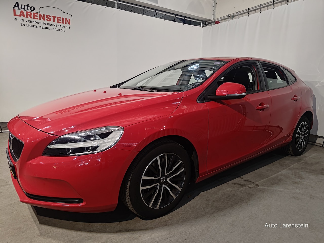 Volvo V40 - 1.5 T2 122pk Edition+ Aut.6 Navi / Wifi / Climate C./ Cruise C./ LED - AutoWereld.nl