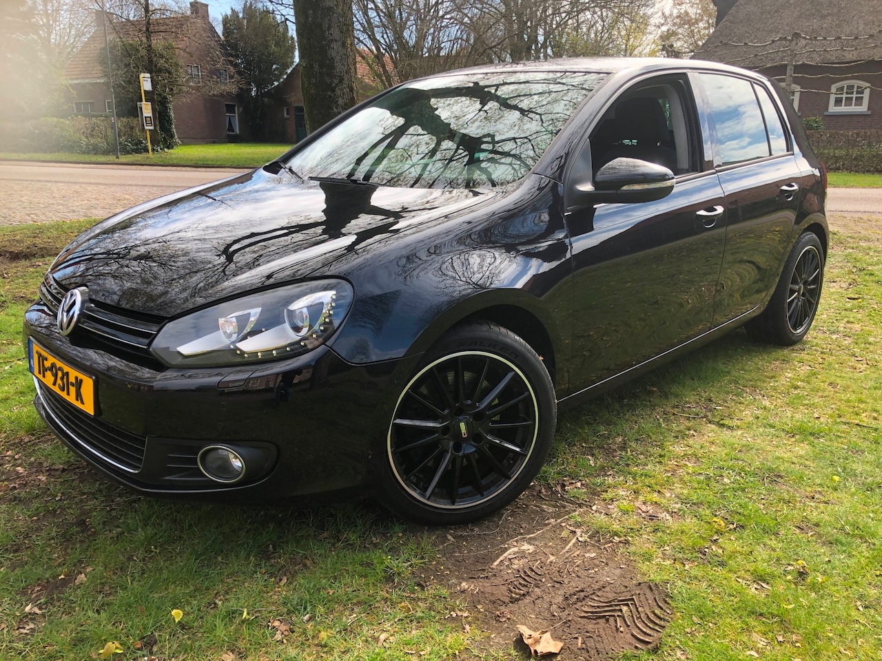 Volkswagen Golf - 1.4 TSI Highline AUT / 5DRS / APK 18-7-2027 - AutoWereld.nl