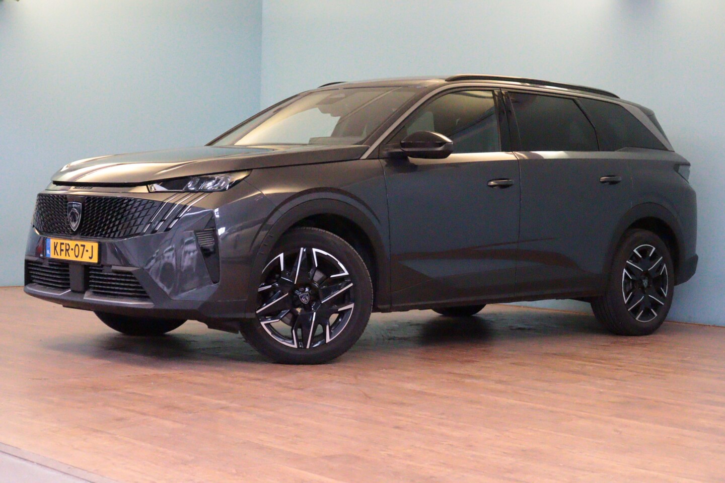 Peugeot 5008 - 1.2 Hybrid 145 Allure Automaat | 7 PERS | APPCONNECT | CAMERA + PDC | CRUISE | LANE-ASSIST - AutoWereld.nl