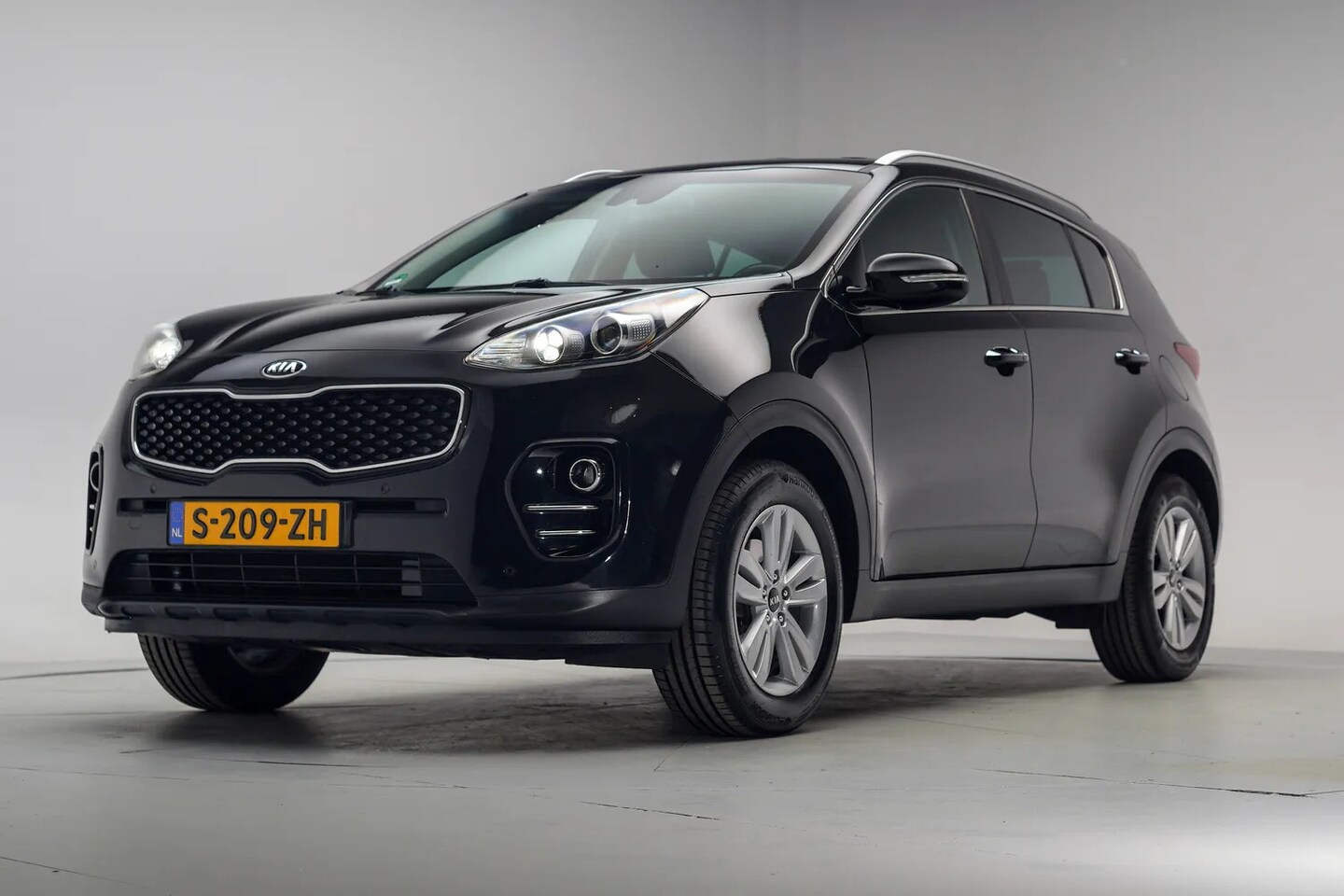 Kia Sportage - 1.6 GDI Design Edition [ Camera Leder Stoelverwarming ] - AutoWereld.nl