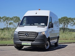Mercedes-Benz Sprinter - 311 MBUX10 | RWD | Camera | Cruise Control | Nieuw-Model | Trekhaak | Multifunctioneel stu
