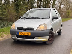 Toyota Yaris - 1.0 VVT-i