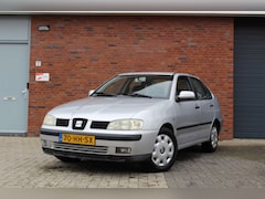 SEAT Cordoba - 1.4-16V Signo | SLECHTS 57.000 KM NAP