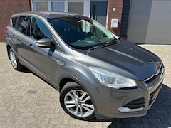 Ford Kuga - 1.6 / Airco / PDC / Cruise / Clima / NAP