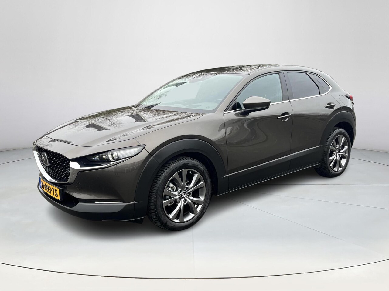 Mazda CX-30 - 2.0 e-SkyActiv-X M Hybrid Luxury Trekhaak | AUTOMAAT | Trekhaak | All Season banden - AutoWereld.nl