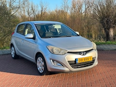 Hyundai i20 - 1.2i i-Motion Airco/Nap/Clima