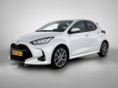 Toyota Yaris - 1.5 Hybrid 130 pk Executive Automaat | Navigatie | Stoel verwarming | 17 inch Lichtmetalen