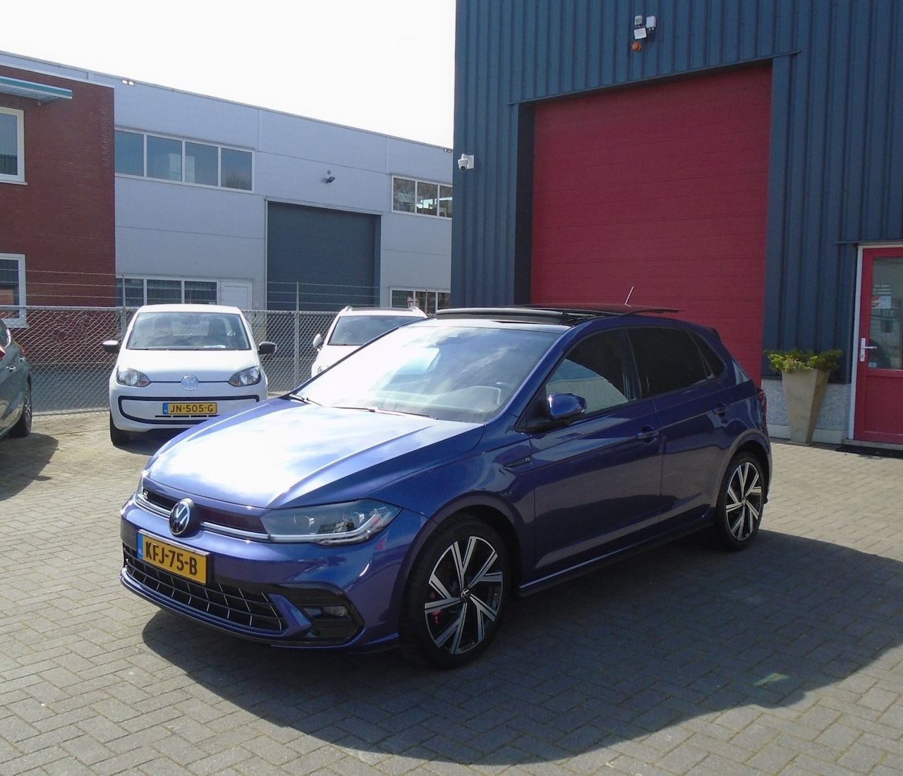 Volkswagen Polo - 1.0 TSI R-Line Business+ 1.0 TSI R-Line (2x) Business,Pano,Automaat - AutoWereld.nl