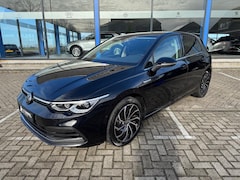 Volkswagen Golf - 1.5 eTSI Style | DSG | LED | Trekhaak | ACC | Navi | App-Conn. | Camera