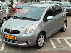 Toyota Yaris - 1.3 VVTi Luna MMTA /AUTOMAAT / 27.000KM