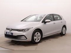 Volkswagen Golf - 1.5 eTSI Life Business | Automaat | Adaptive cruise | Stoelverwarming | CarPlay | Camera |