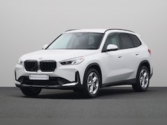 BMW X1 - xDrive23i | Achteruitrijcamera | Voorstoelen verwarmd | Navigatiesysteem full map | Extra