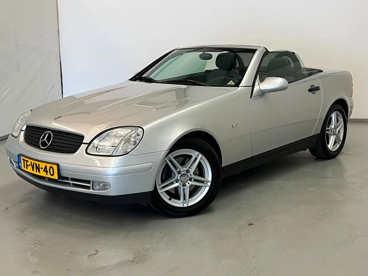 Mercedes-Benz SLK-klasse - 200 / NL-auto / Leder / Bluetooth - AutoWereld.nl
