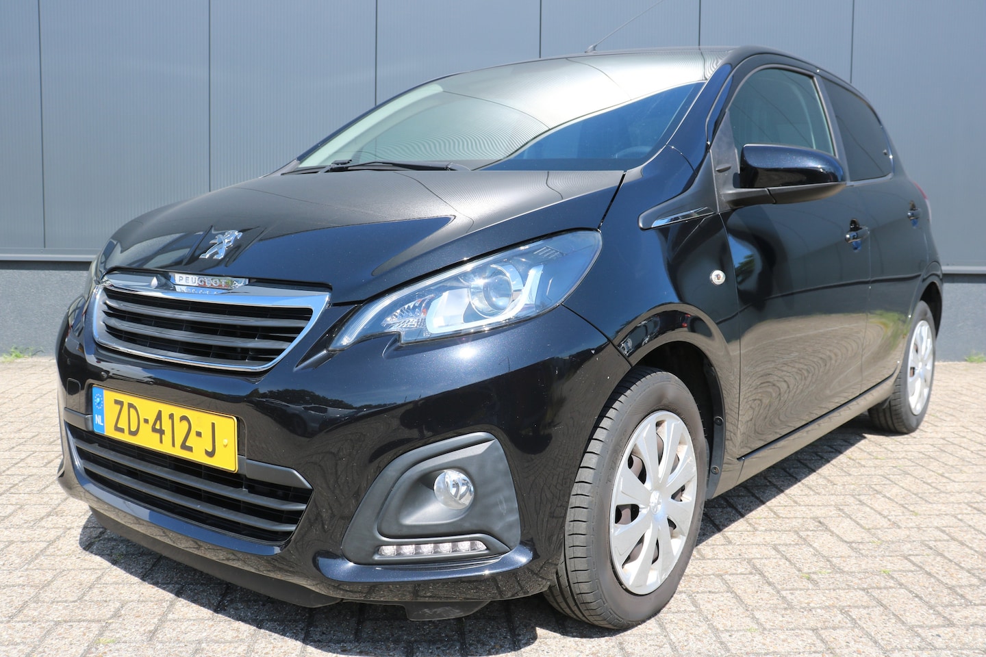 Peugeot 108 - 1.0 e-VTi Active | Airco | El. ramen | Centrale deurvergrendeling | Blue Tooth | Mistlampe - AutoWereld.nl