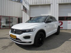 Volkswagen T-Roc - 1.5 TSI Sport 3x R STYLE CAMERA/ACC/NAVI/CAR