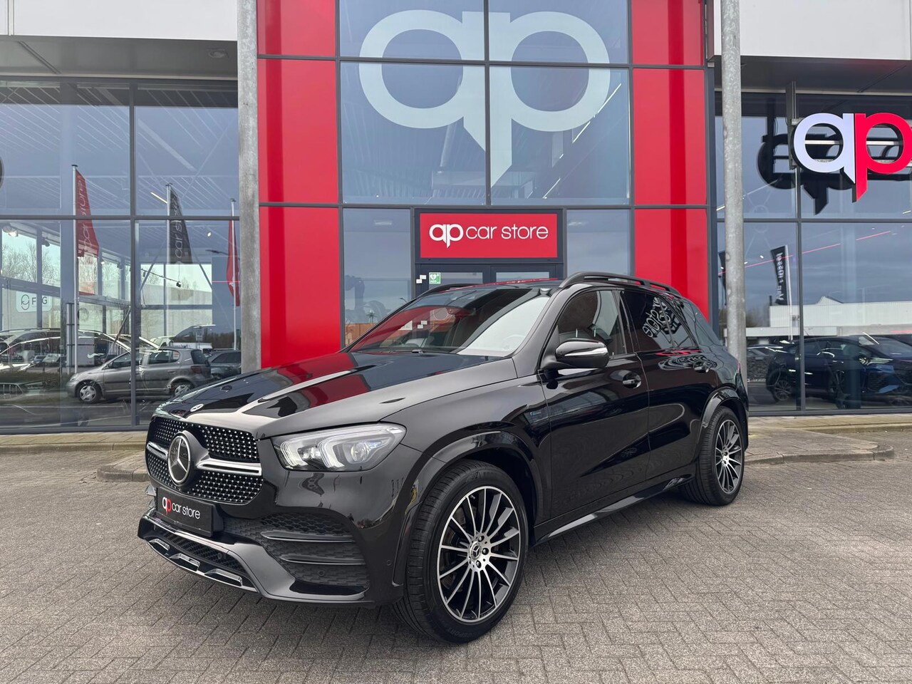 Mercedes-Benz GLE-Klasse - 350 de 4MATIC | Panorama | Luchtvering | Burmester | Trekhaak | BTW - AutoWereld.nl