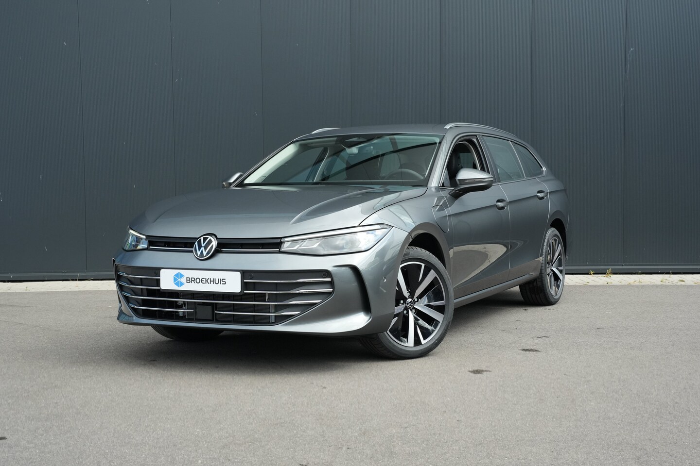 Volkswagen Passat Variant - Business - eHybrid | 'App-Connect' draadloze smartphone integratie | Afstandscontrolesyste - AutoWereld.nl
