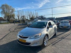 Opel Astra - 1.4 Turbo Cosmo Airco PDC