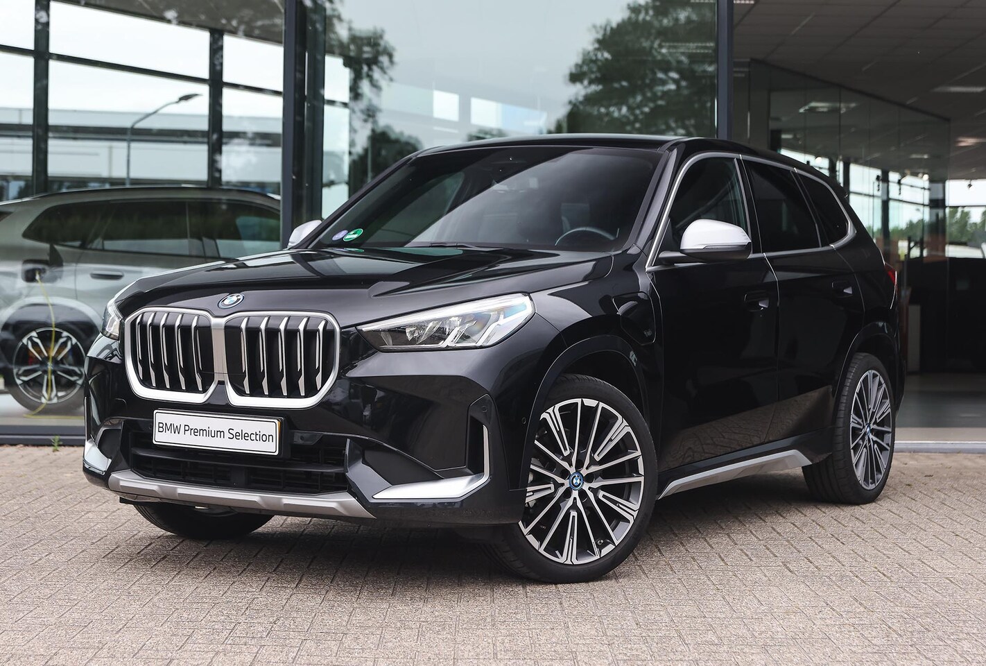 BMW X1 - xDrive25e xLine Automaat / Trekhaak / Achteruitrijcamera / 	Harman-Kardon / Stoelverwarmin - AutoWereld.nl