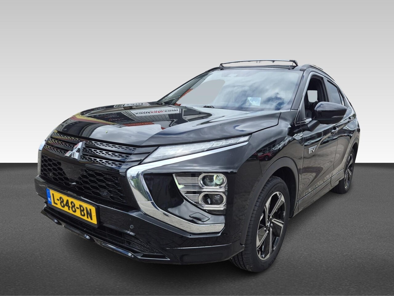 Mitsubishi Eclipse Cross - 2.4 PHEV Instyle | Achterbank in delen neerklapbaar | Bluetooth telefoonvoorbereiding | Bo - AutoWereld.nl