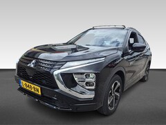 Mitsubishi Eclipse Cross - 2.4 PHEV Instyle | Achterbank in delen neerklapbaar | Bluetooth telefoonvoorbereiding | Bo