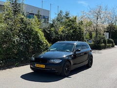BMW 1-serie - 116i 5-DEURS 6-BAK AIRCO/CARPLAY NETTE STAAT