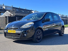 Renault Clio - 1.2 Authentique 1e Eigenaar*Navigatie*Cruise*NAP*Airco*`Dealer onderhouden