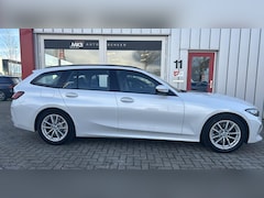 BMW 3-serie Touring - 320E SOH 96% WideScreen/Leer/LED