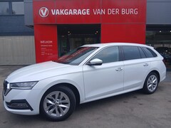 Skoda Octavia Combi - 1.0 TSI Business Edition Trekhaak Camera Elektr. A.Klep