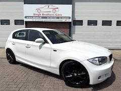 BMW 1-serie - 116i H.EXE M-SPORT CRUISE LEER PDC INRUIL MOG
