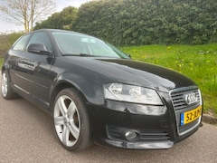 Audi A3 - 1.9 TDI Attraction Pro Line - Clima - Cruise - Navi - Lichtmetalen velgen