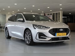 Ford Focus Wagon - ST-Line/CAMERA/CRUISE/CARPLAY