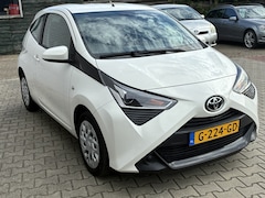 Toyota Aygo - 1.0 VVT-i x-play Automaat 3-deurs | NL auto | Eerste Eigenaar