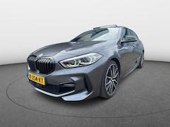 BMW 1-serie - 120i High Executive Edition M PANO CAMERA LEER HEAD-UP