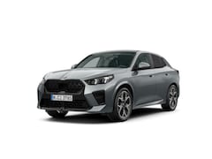 BMW X2 - sDrive20i | M Sportpakket Pro | Innovation Pack | Comfort Pack | Trekhaak