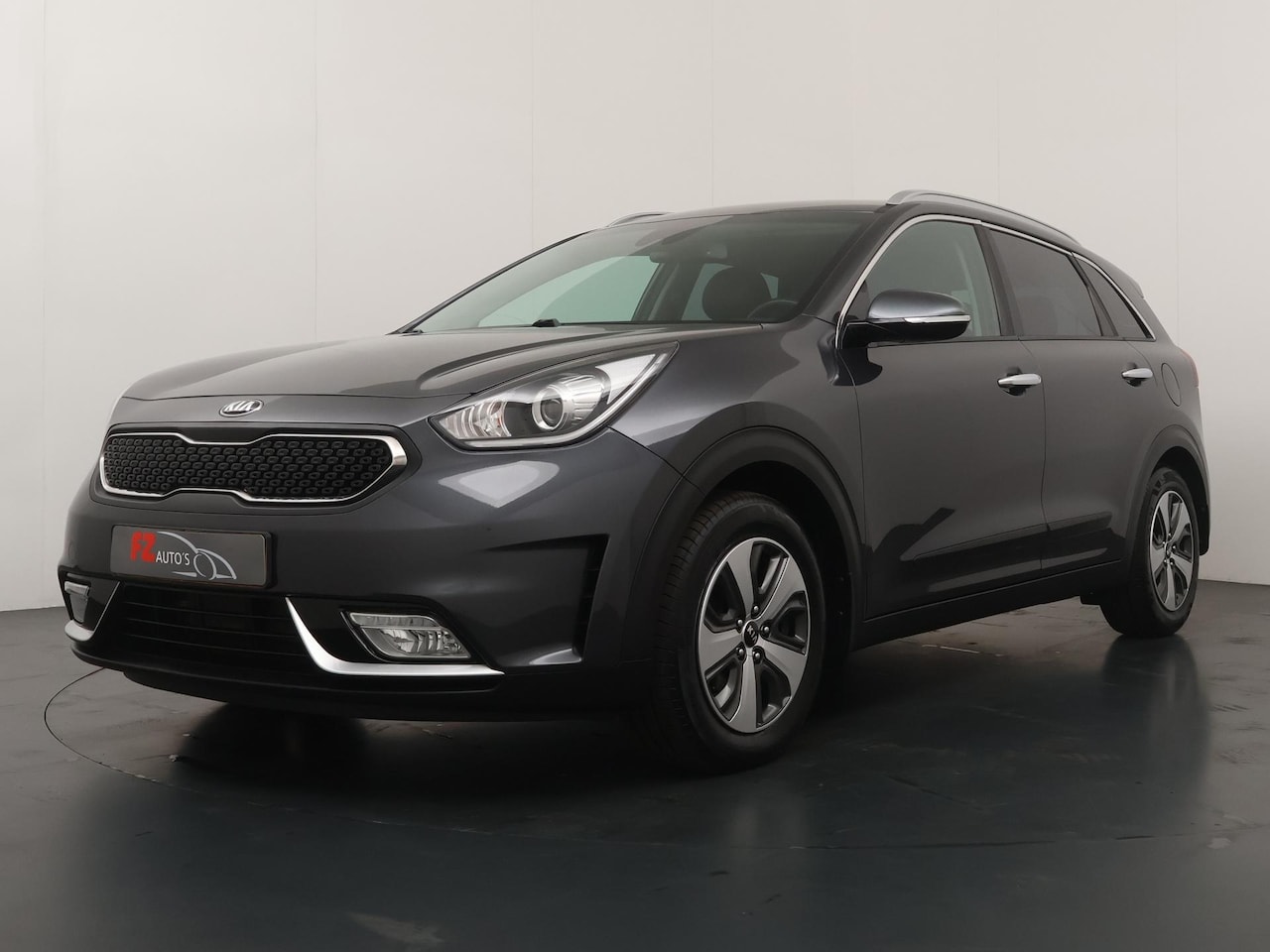 Kia Niro - 1.6 GDi Hybrid DynamicLine - Navigatie - Climate Control - Trekhaak - AutoWereld.nl
