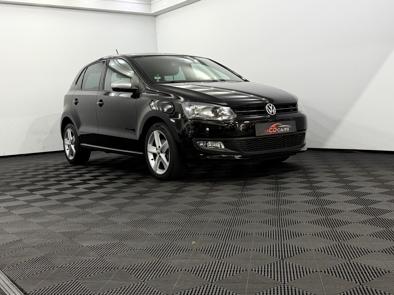 Volkswagen Polo - 1.2-12V BlueMotion Black edition Airco, Radio, Mistlamp, Lichtmetalen velgen - AutoWereld.nl
